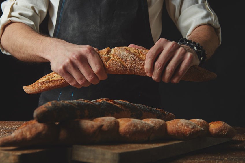 Brood- en banketbakkerij, Vers brood, Koffiekoeken, Pralines, Taarten, Gepersonaliseerde fototaarten, Algemene voedingsproducten, Frisdranken, Ambachtelijke suikervrije chocopasta, Suikervrije confituur in Poperinge, West-Vlaanderen